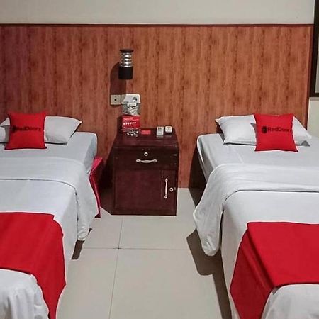 RedDoorz @ Sorong City Center Zewnętrze zdjęcie